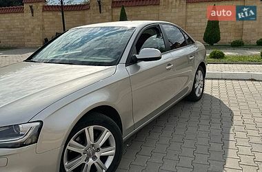 Седан Audi A4 2012 в Ізмаїлі