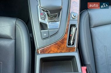 Седан Audi A4 2019 в Стрые