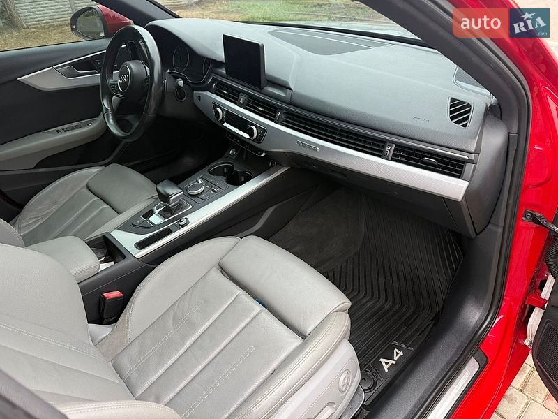 Седан Audi A4 2016 в Одессе