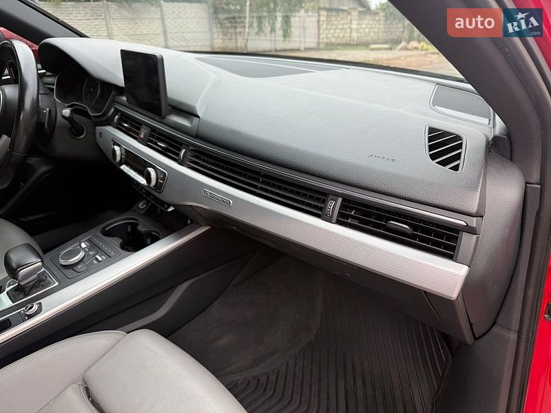 Седан Audi A4 2016 в Одессе