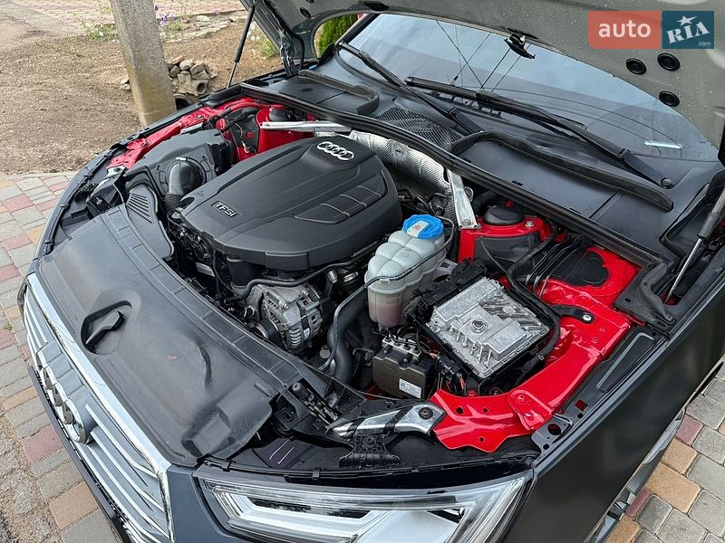 Седан Audi A4 2016 в Одессе