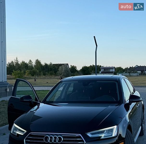 Седан Audi A4 2018 в Здолбунове