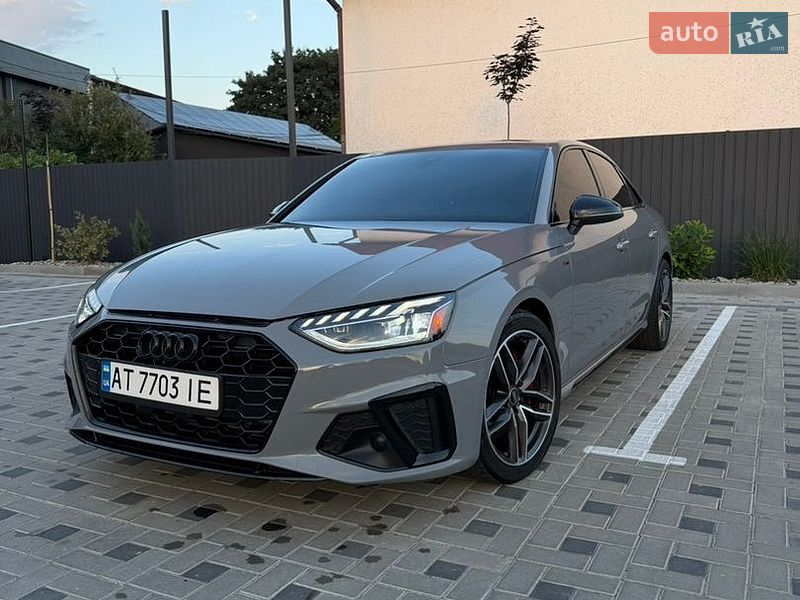 Седан Audi A4 2022 в Коломиї
