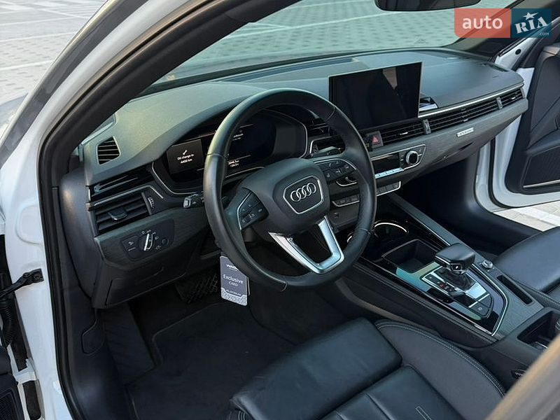 Седан Audi A4 2022 в Коломиї