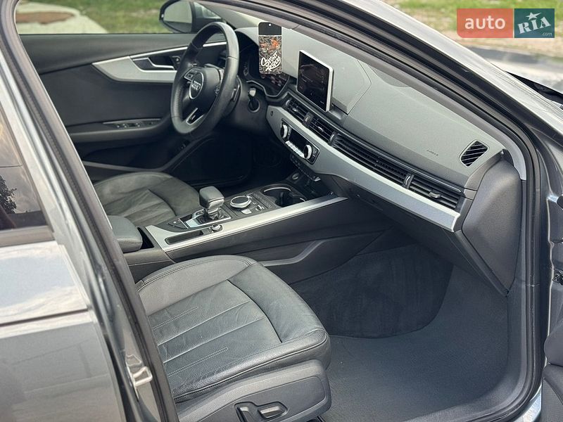 Седан Audi A4 2016 в Фастові