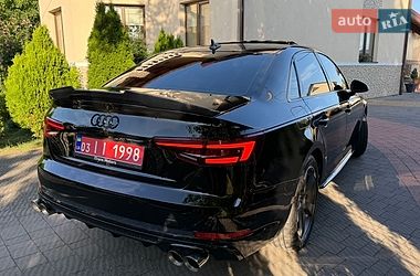 Седан Audi A4 2018 в Стрые