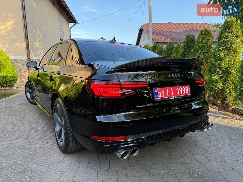 Седан Audi A4 2018 в Стрые