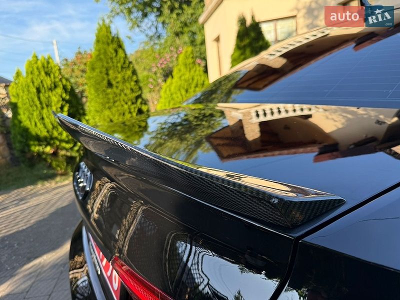Седан Audi A4 2018 в Стрые