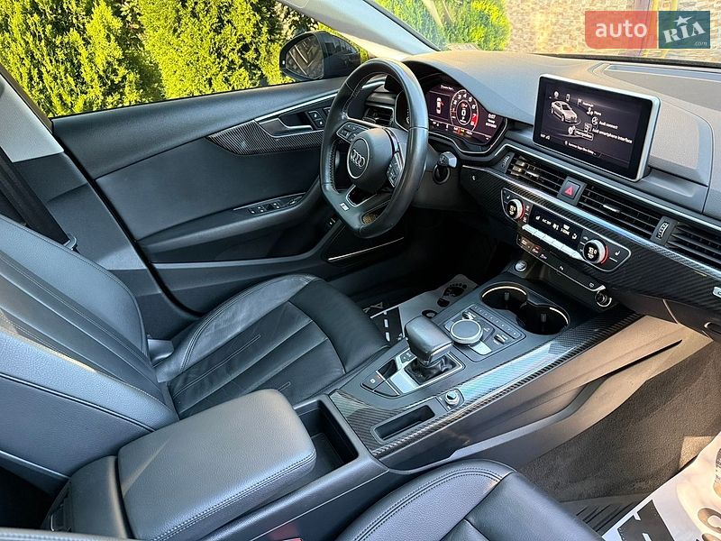 Седан Audi A4 2018 в Стрые