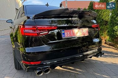 Седан Audi A4 2018 в Стрию