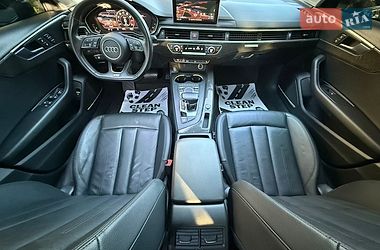 Седан Audi A4 2018 в Стрию