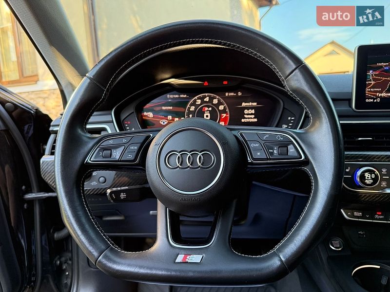 Седан Audi A4 2018 в Стрию