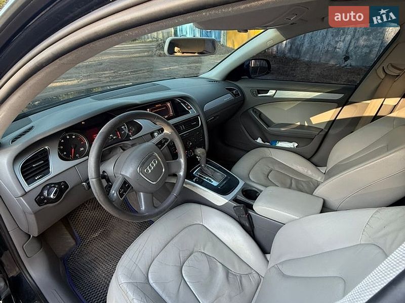 Седан Audi A4 2009 в Чернігові
