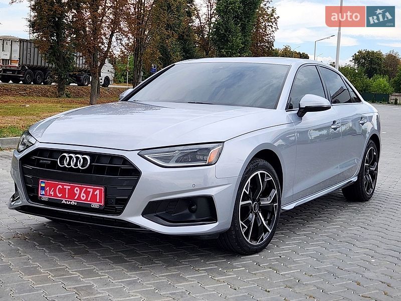 Седан Audi A4 2022 в Вінниці