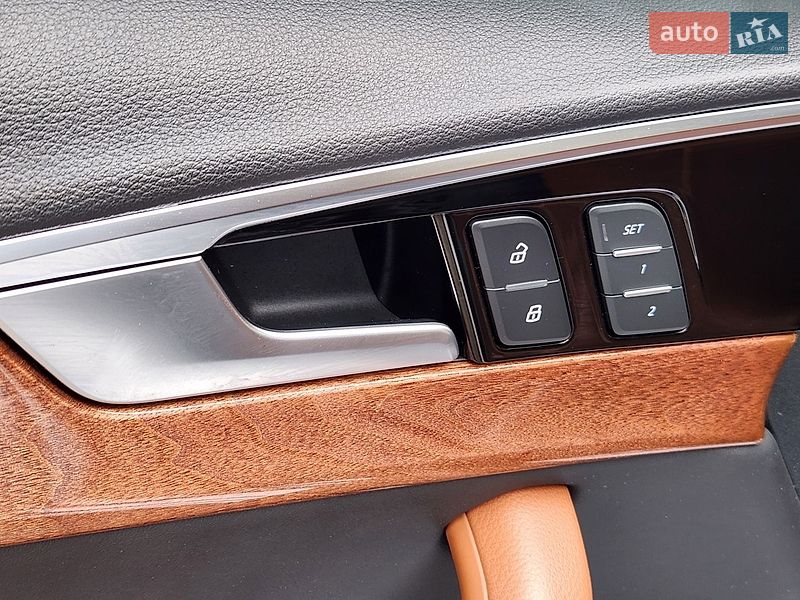 Седан Audi A4 2022 в Вінниці