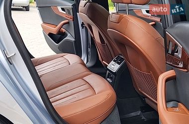 Седан Audi A4 2022 в Вінниці