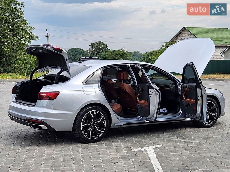 Седан Audi A4 2022 в Вінниці