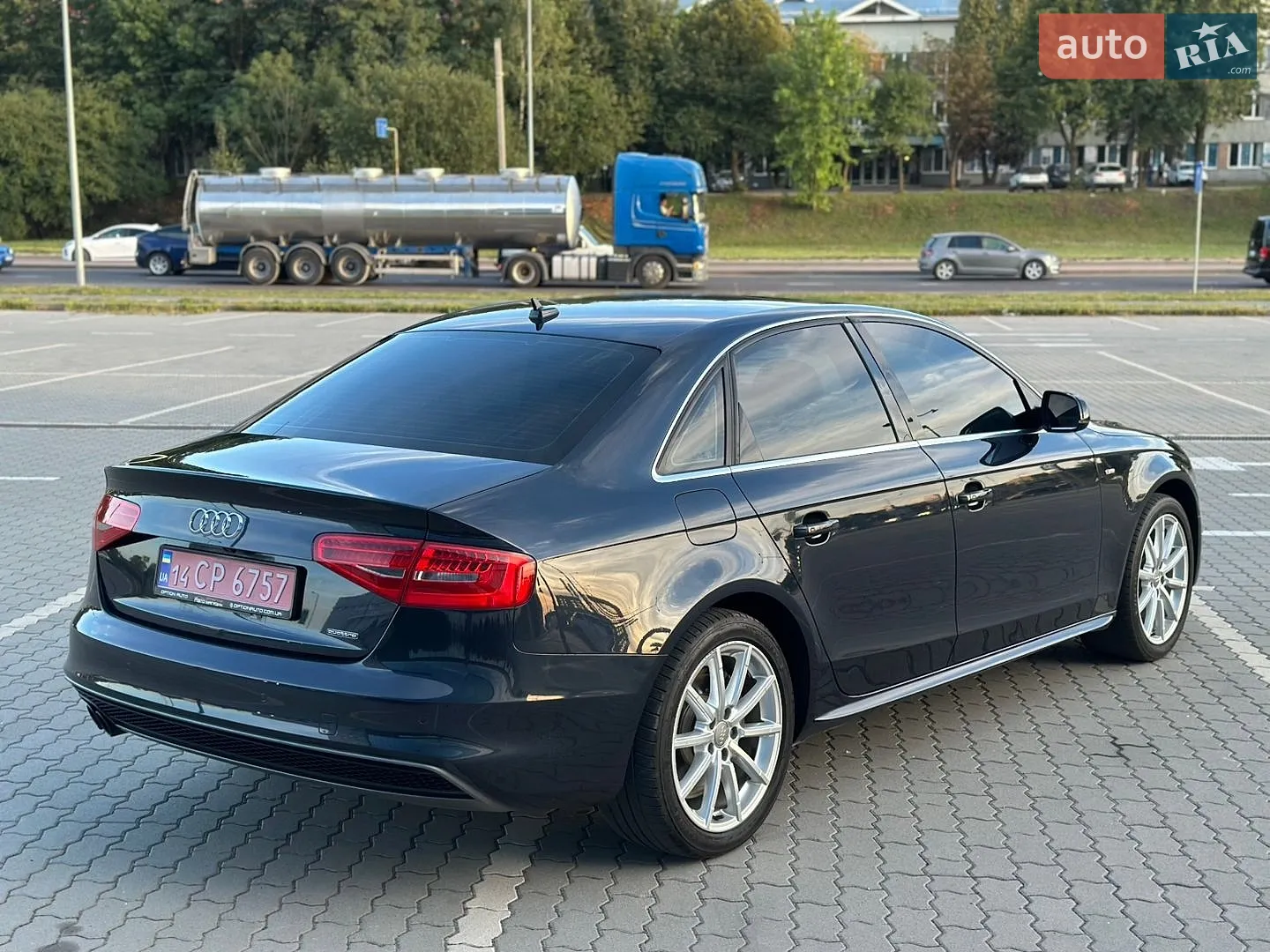 2015 Audi A4 - мініатюра 12