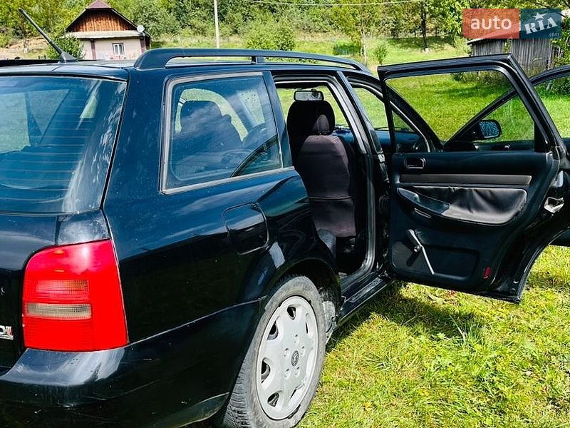 Універсал Audi A4 2000 в Сколе