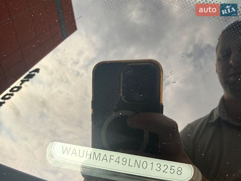 Седан Audi A4 2020 в Львові