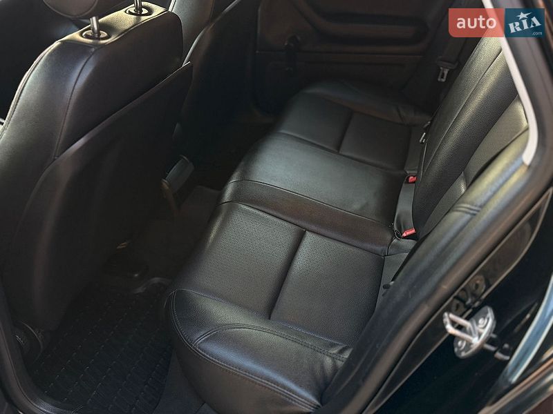 Седан Audi A4 2005 в Львове