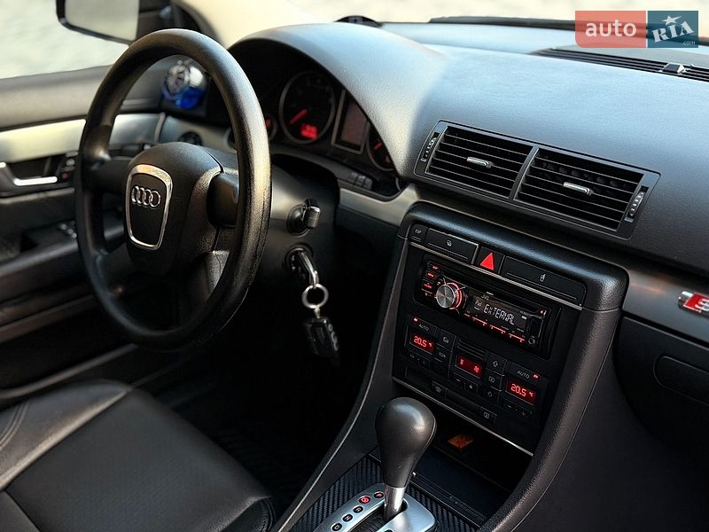 Седан Audi A4 2005 в Львове