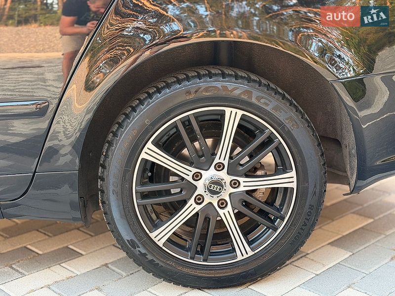Седан Audi A4 2005 в Львове