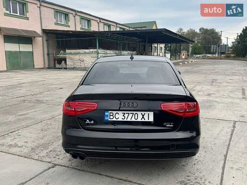 Седан Audi A4 2014 в Стрию