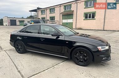 Седан Audi A4 2014 в Стрию