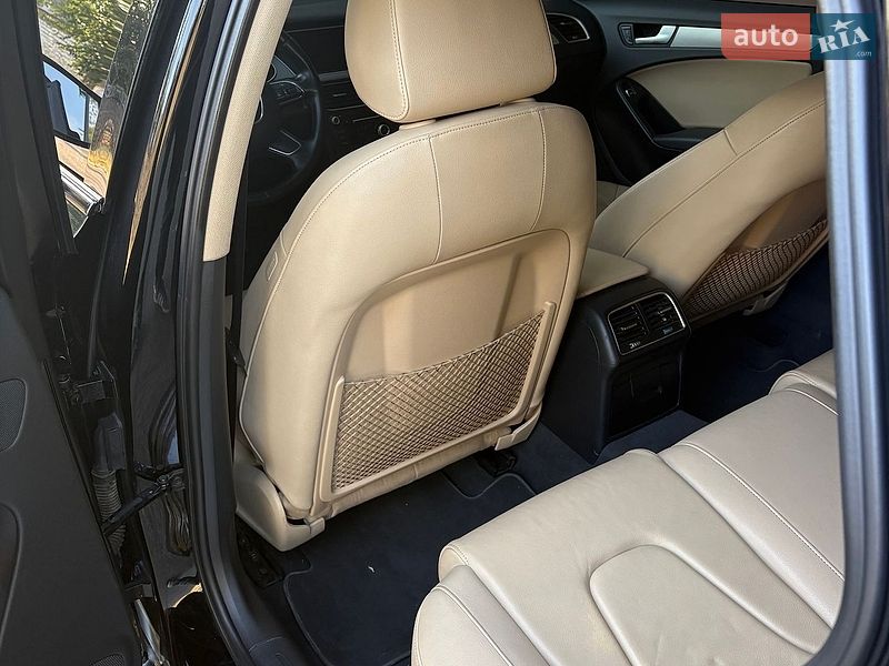 Седан Audi A4 2014 в Одесі
