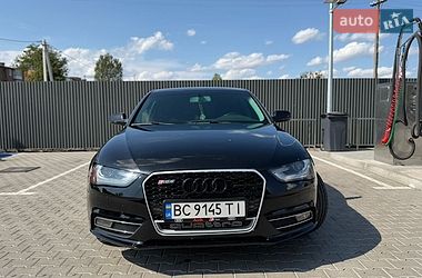 Седан Audi A4 2014 в Львове