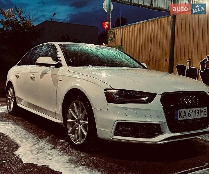 Седан Audi A4 2013 в Киеве