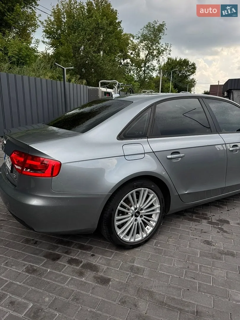 2010 Audi A4 - мініатюра 5