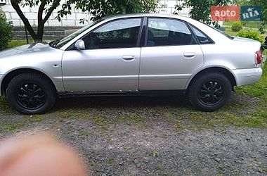 Седан Audi A4 1999 в Камне-Каширском