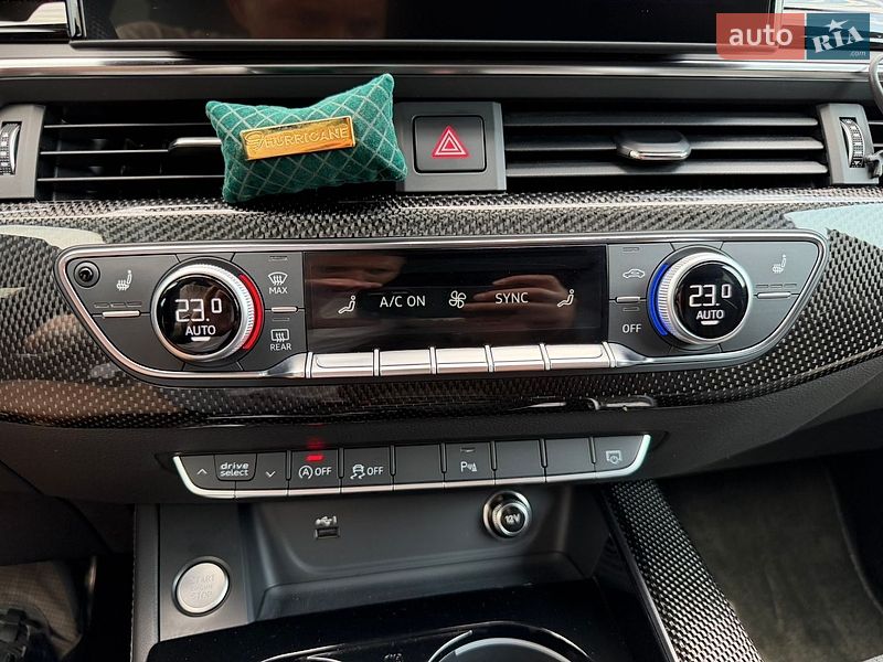 Універсал Audi A4 2019 в Києві