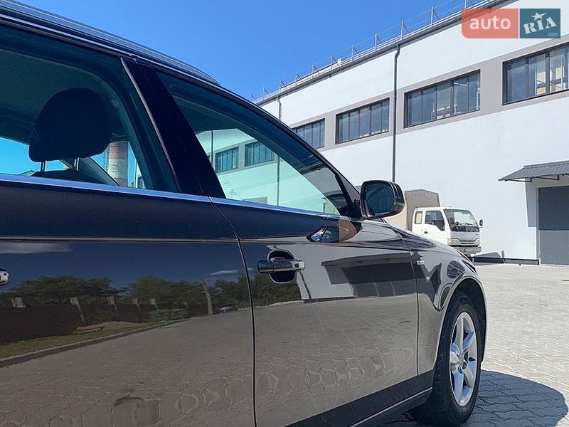 Универсал Audi A4 2012 в Бориславе