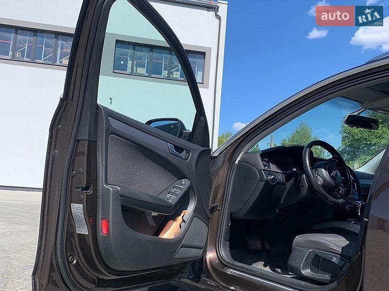 Универсал Audi A4 2012 в Бориславе