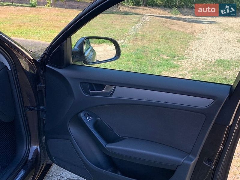 Универсал Audi A4 2012 в Бориславе