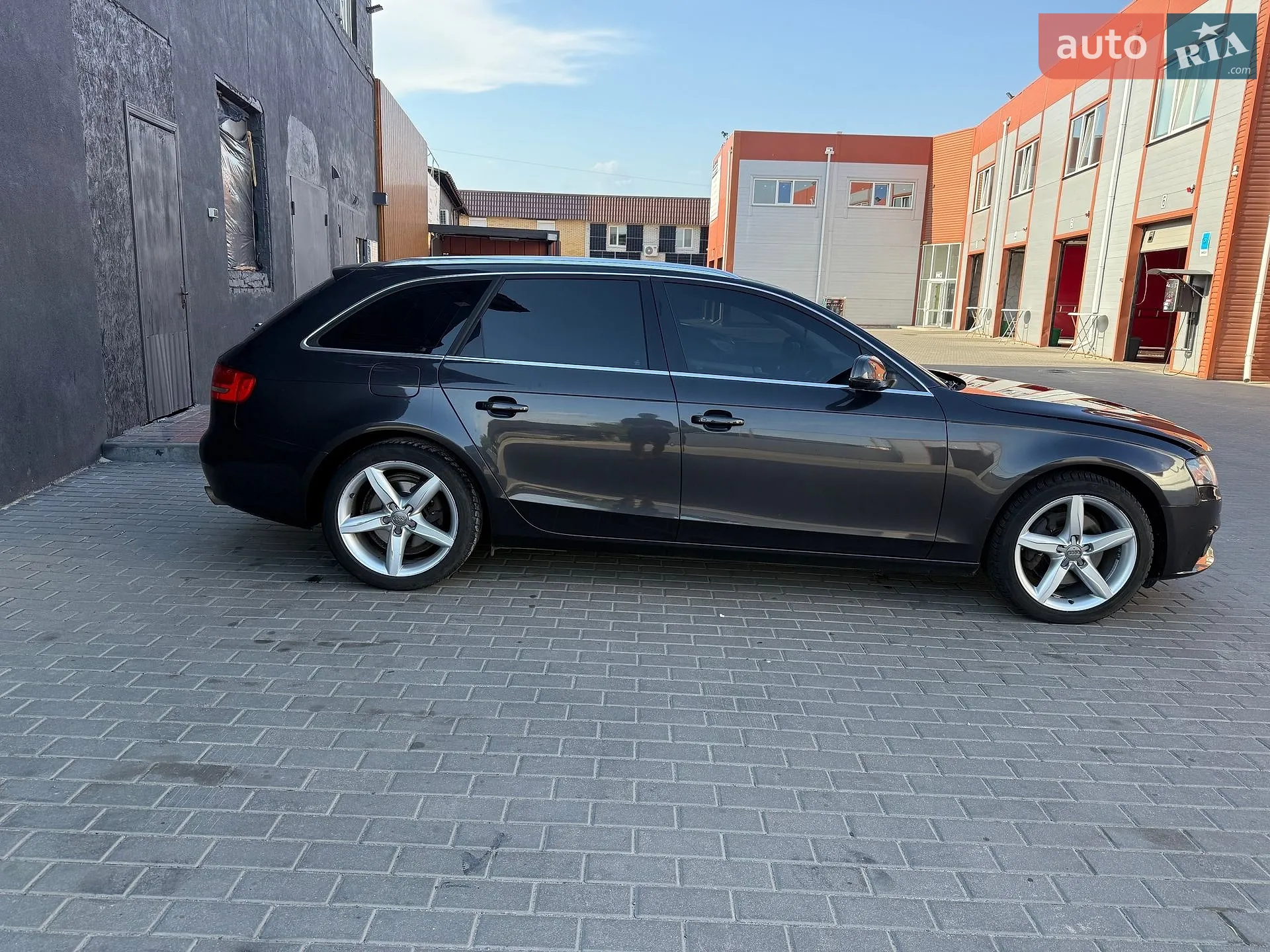 2011 Audi A4 - мініатюра 4