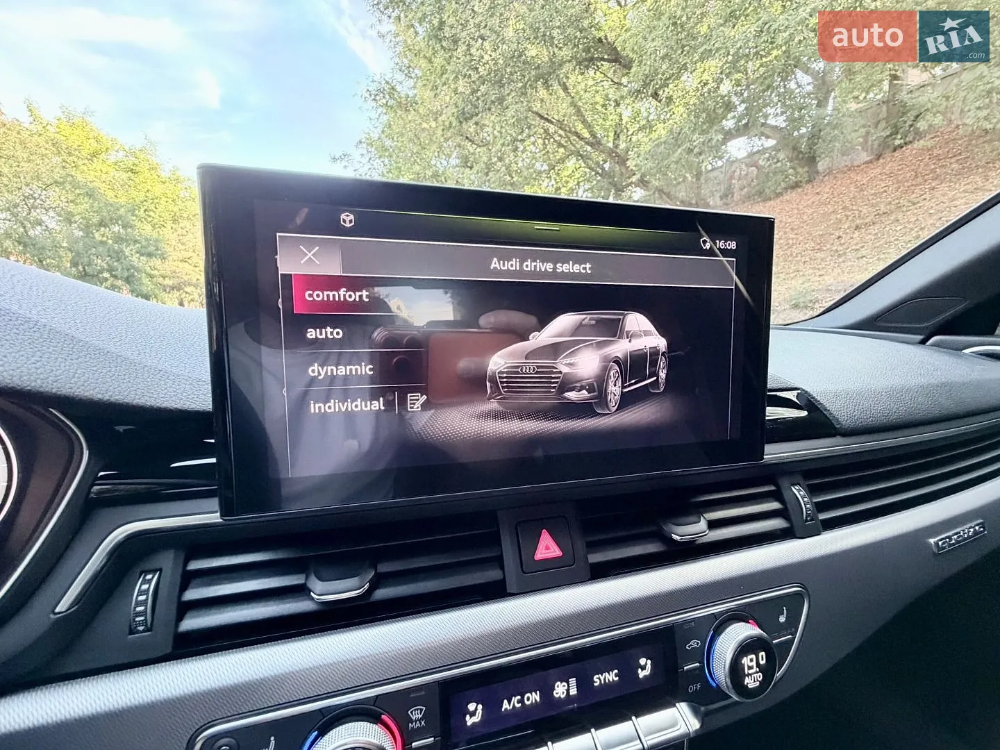 2022 Audi A4 - мініатюра 39