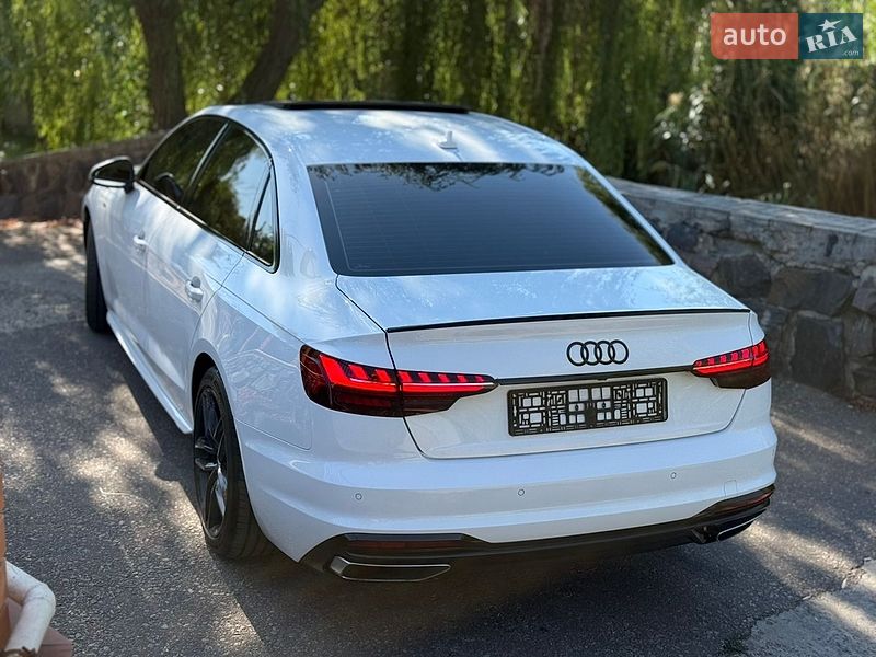 Седан Audi A4 2020 в Біляївці