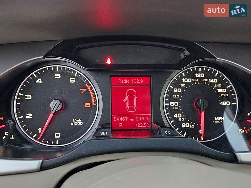 Седан Audi A4 2012 в Дніпрі