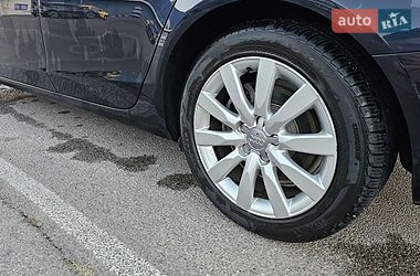 Седан Audi A4 2012 в Дніпрі