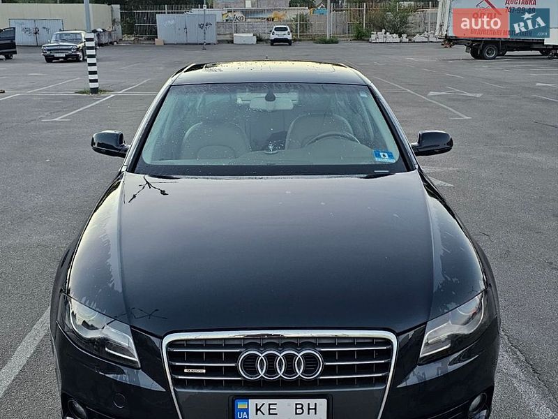 Седан Audi A4 2012 в Дніпрі