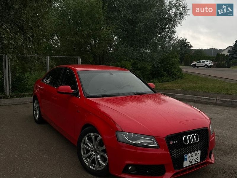 Седан Audi A4 2010 в Самборе