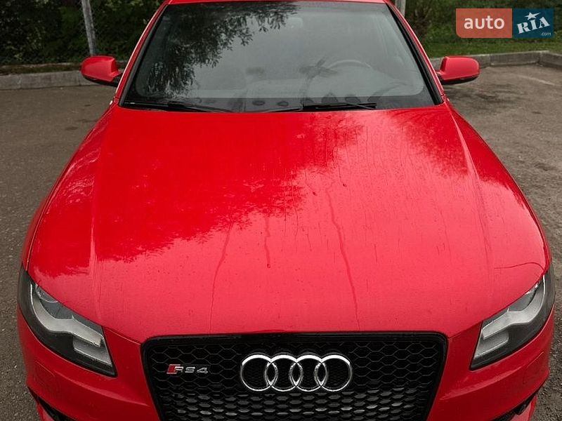 Седан Audi A4 2010 в Самборе