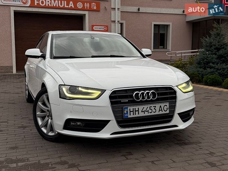 Седан Audi A4 2014 в Бершаді
