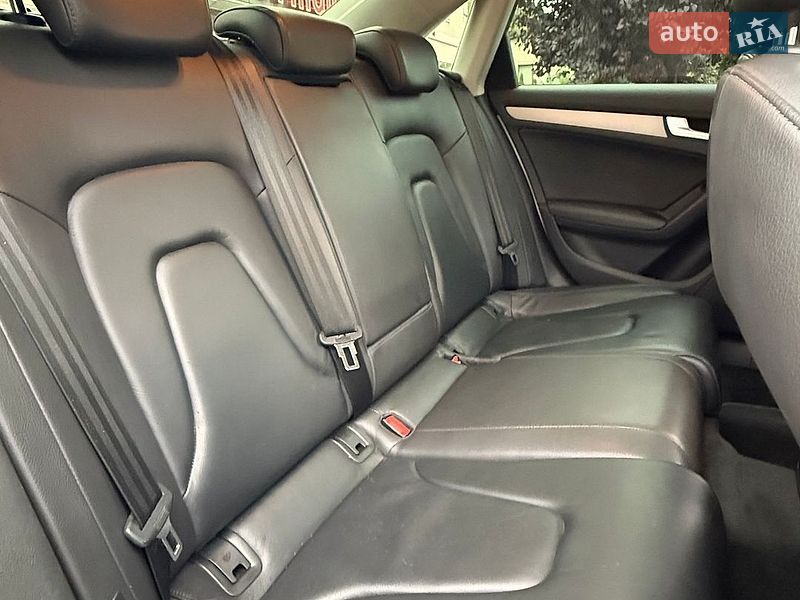 Седан Audi A4 2014 в Бершаді