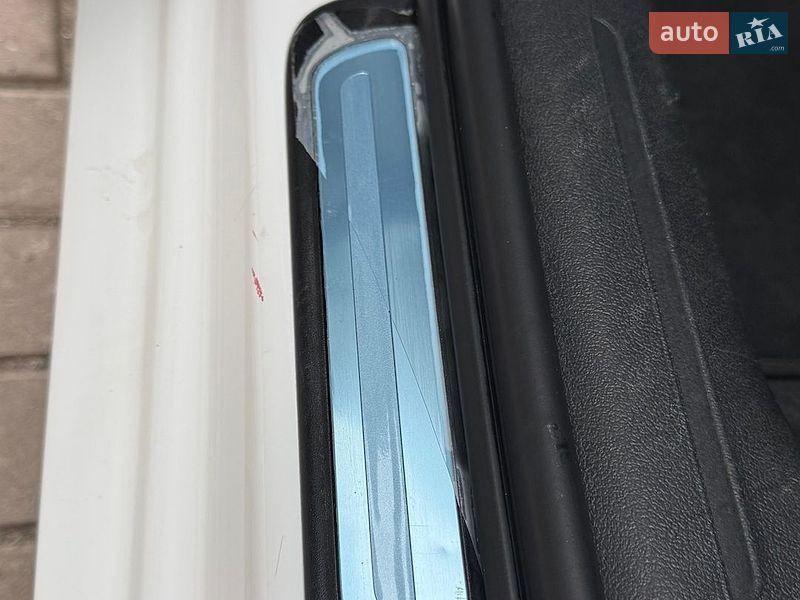 Седан Audi A4 2014 в Бершаді