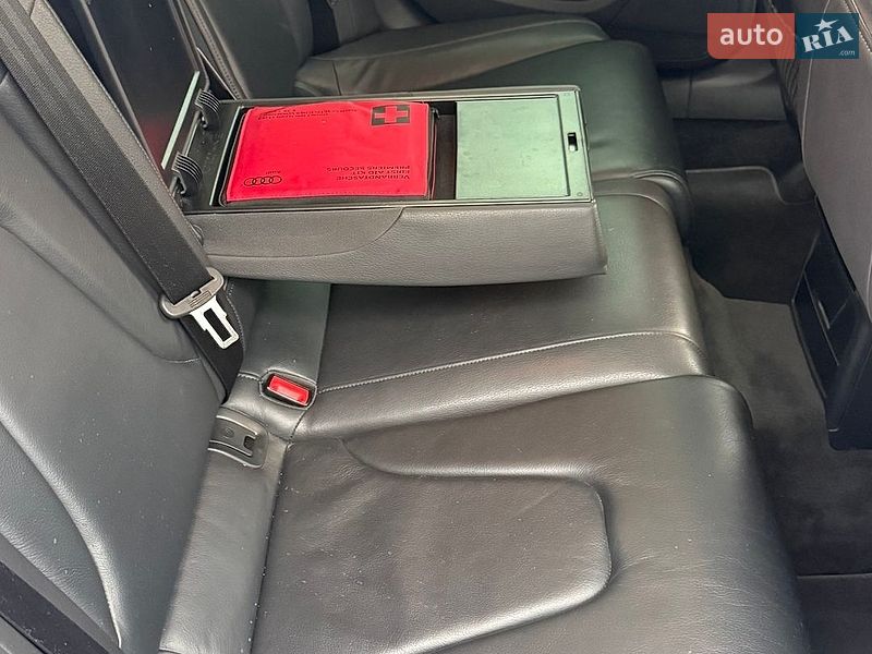 Седан Audi A4 2014 в Бершаді